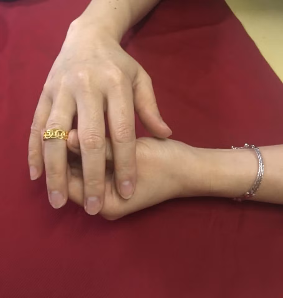 Mua vàng ngày vía Thần Tài với mong muốn một năm sung túc, an khang