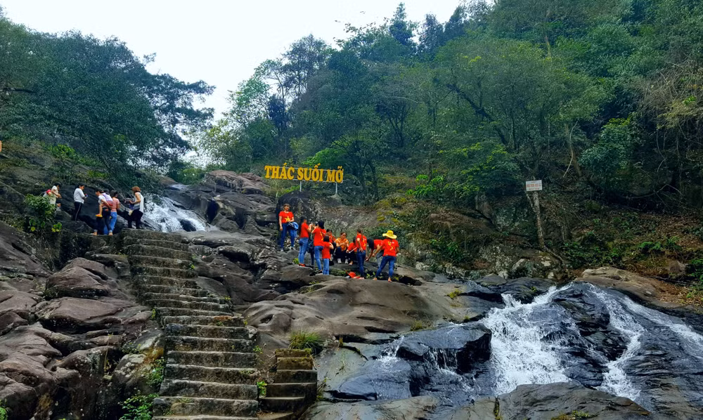 Khu du lịch Suối Mỡ, tỉnh Bắc Giang. Ảnh: TL