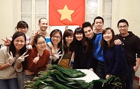 ngay ton vinh tieng viet trong cong dong nguoi viet nam o nuoc ngoai hinh 2