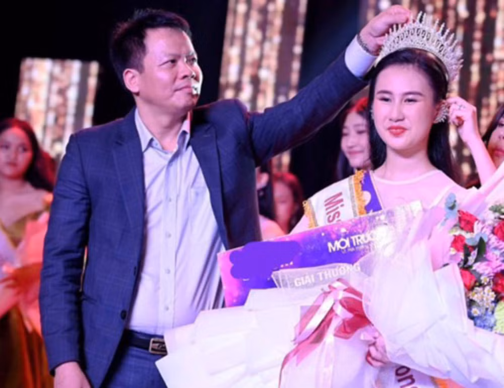 mot mua he y nghia cua hoa hau xu kinh bac nguyen trang nguyet minh hinh 1