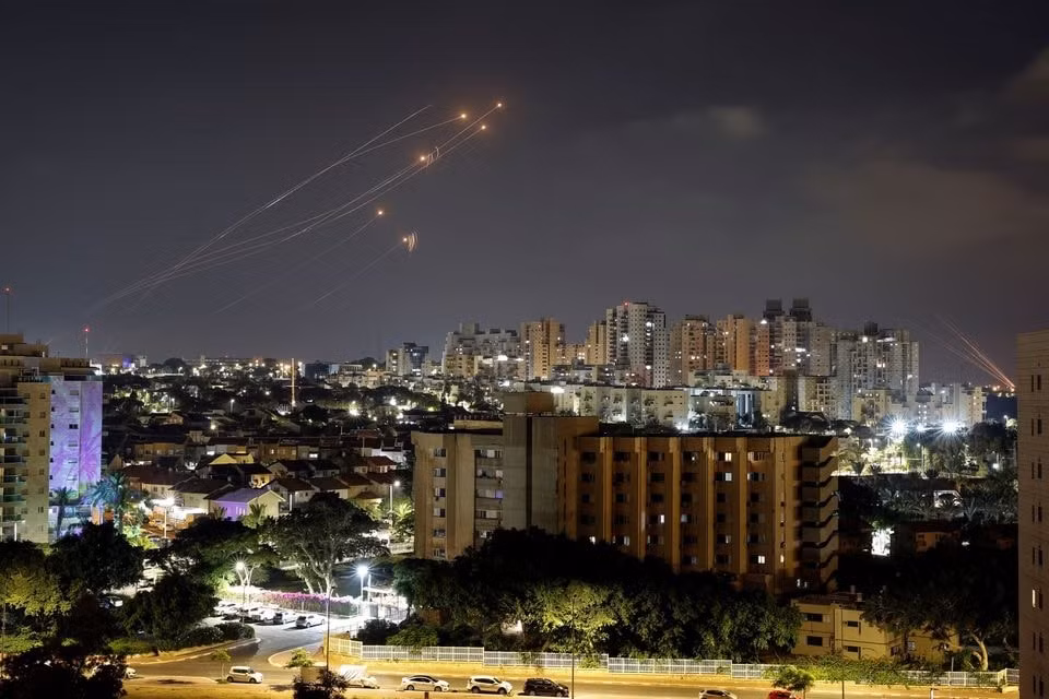 giao tranh o gaza tai bung phat ngay thu hai voi phao kich va ten lua hinh 3