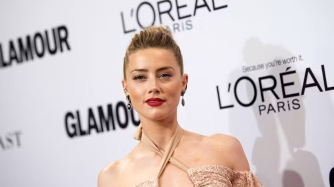 amber heard va elon musk doa kien tac gia cong khai bua tiec tinh duc hinh 2