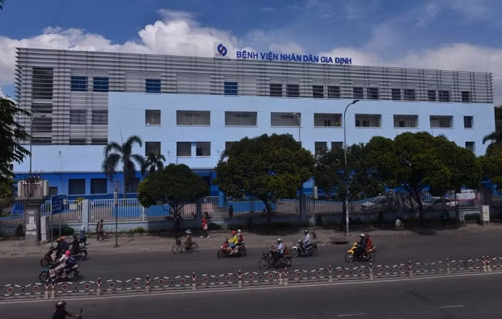 loi khai cua nguoi dan ong doi dam bac si benh vien nhan dan gia dinh hinh 1