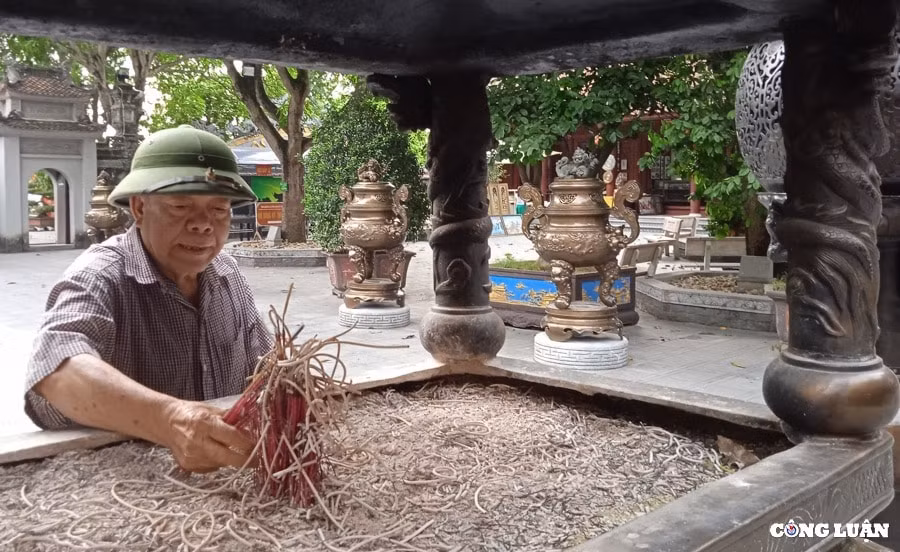 den do chon linh thieng co kinh bac nhat kinh bac hinh 10
