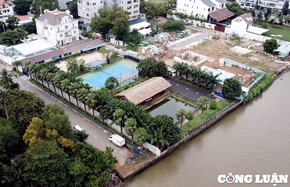 bo song sai gon o khu nha giau thao dien dang bi phan lo ra sao hinh 11