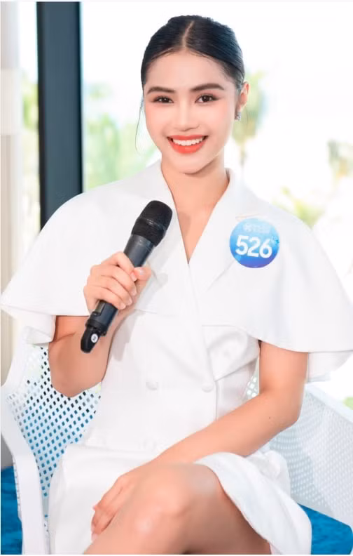 bi to danh ban hoc thi sinh miss world vietnam 2022 noi gi hinh 1