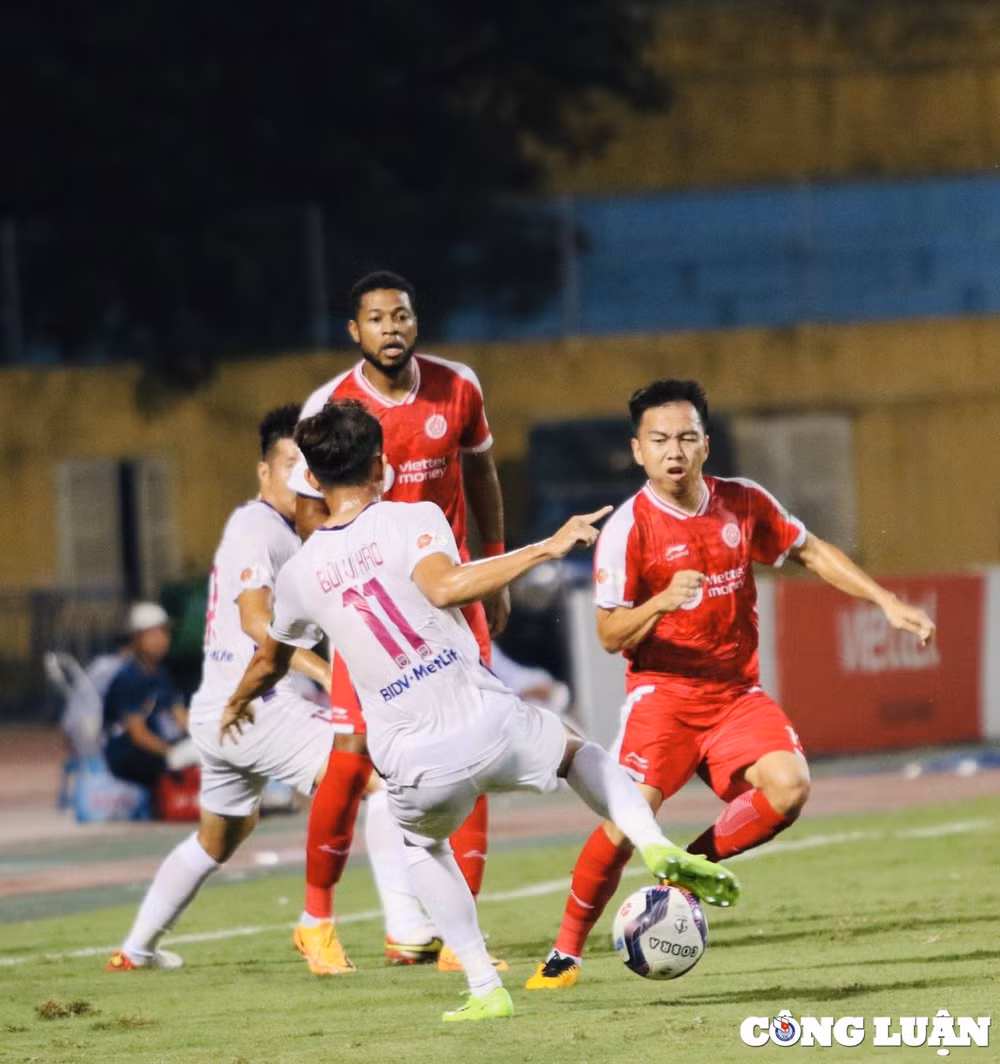 viettel fc thua 0 1 binh duong tren san hang day hinh 2