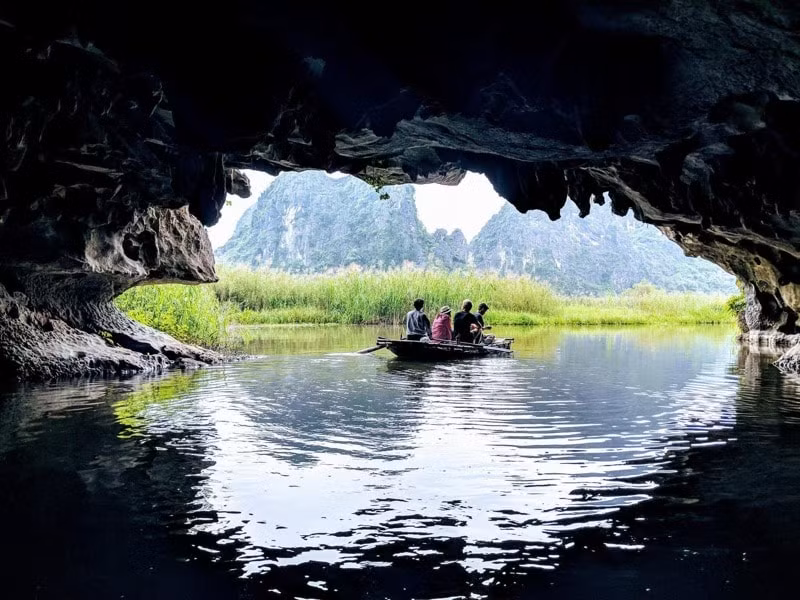 kham pha van long vinh khong song o ninh binh hinh 6
