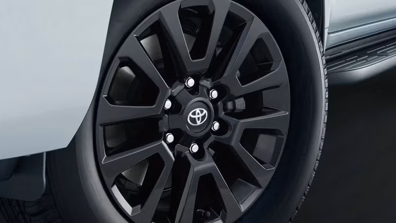 toyota land cruiser prado ra mat phien ban moi danh rieng cho thi truong nhat ban hinh 5