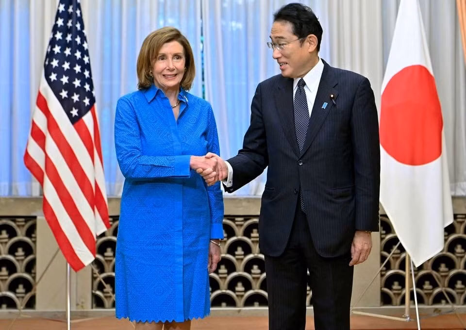 chu tich ha vien my pelosi den tham nhat ban hinh 1
