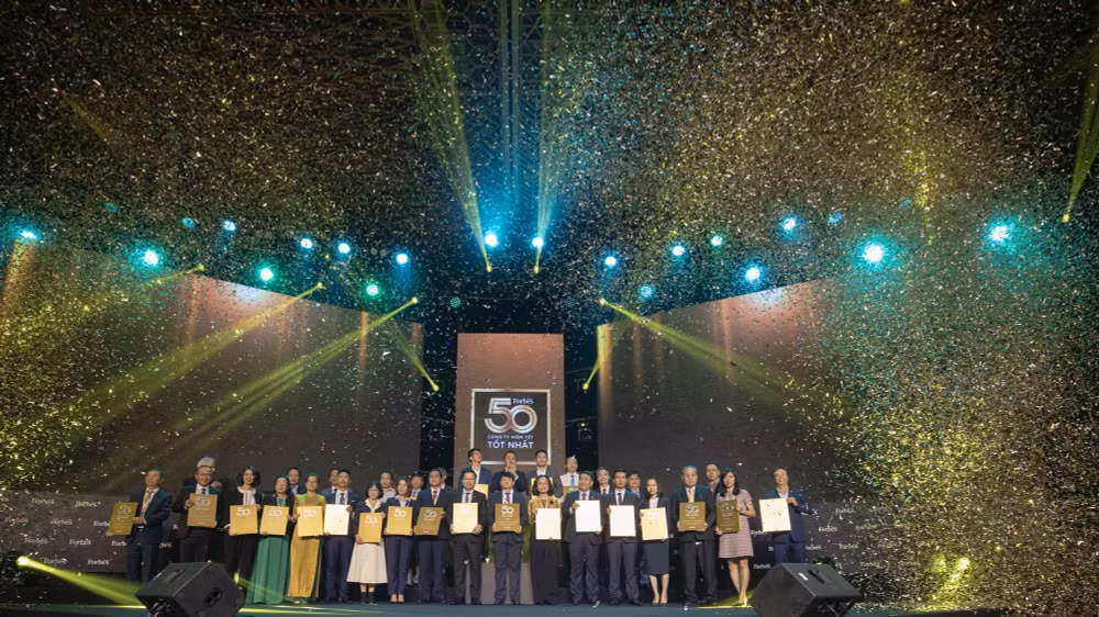 bidv tiep tuc vao top 50 cong ty niem yet tot nhat viet nam hinh 2