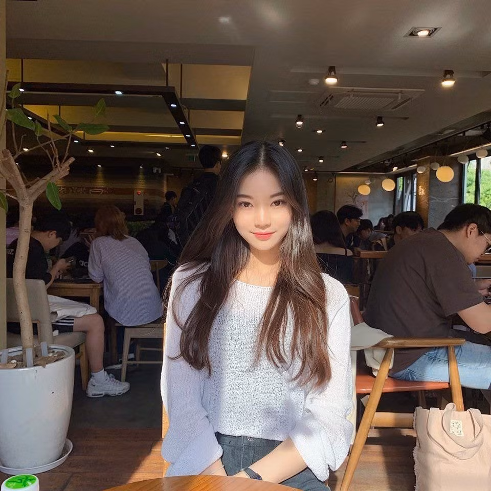 nu than tuong kpop bi sieu di ung khien fan thac mac co an gi de song hinh 1
