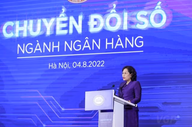 chuyen doi so ngan hang giao dich qua ngan hang dat 8 trieu lan ngay gia tri len toi 40 ty usd ngay hinh 1