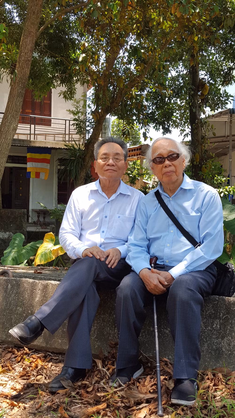 tiec nuoi hoa hong mot mau muc ve du ky hinh 2