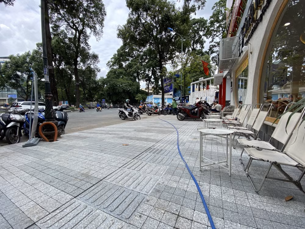 tp hcm can canh cai tao nang cap khu vuc ho con rua thanh pho di bo hinh 9