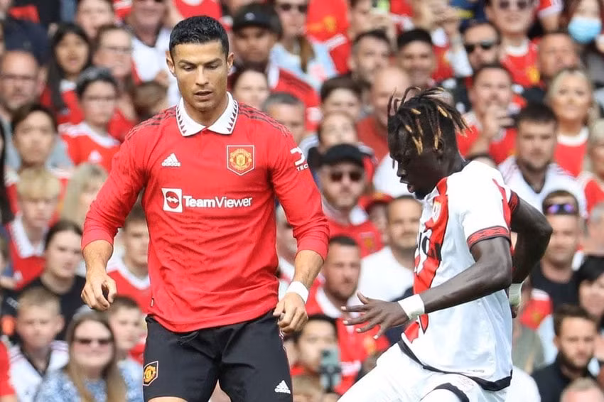 ten hag khong de ronaldo da chinh o vong 1 ngoai hang anh 2022 23 hinh 3