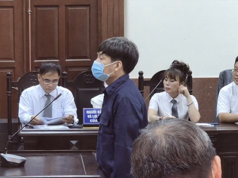 cuu phong vien nguyen hoai nam duoc giam an con 2 nam tu hinh 1