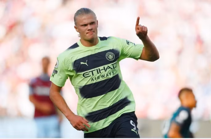 haaland lap cu dup man city khoi dau an tuong tai ngoai hang anh hinh 1
