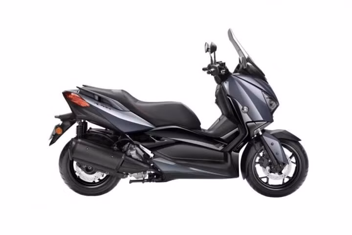 yamaha x max 250 2022 ra mat tai malaysia gia ban gan 120 trieu dong hinh 3