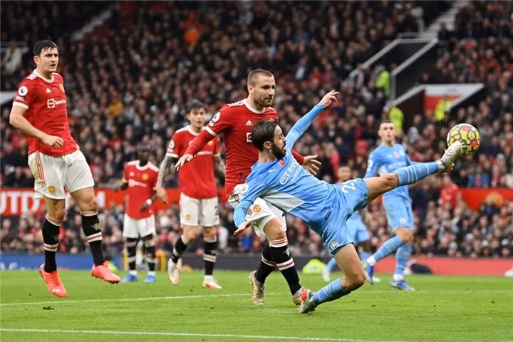 4 sai lam tai hai cua hlv rangnick trong tran thua man city hinh 3