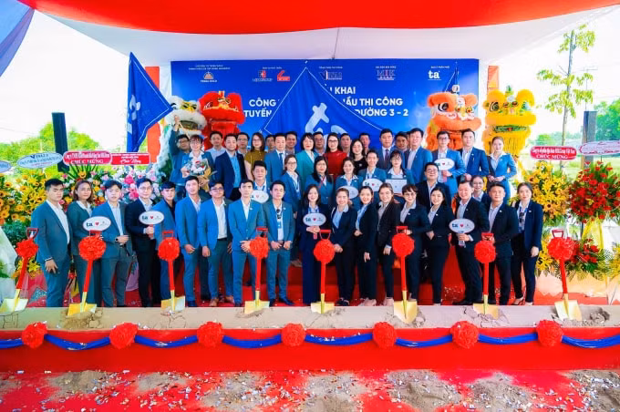 cac ong lon bds do bo chinh phuc thi truong duc hoa long an hinh 5