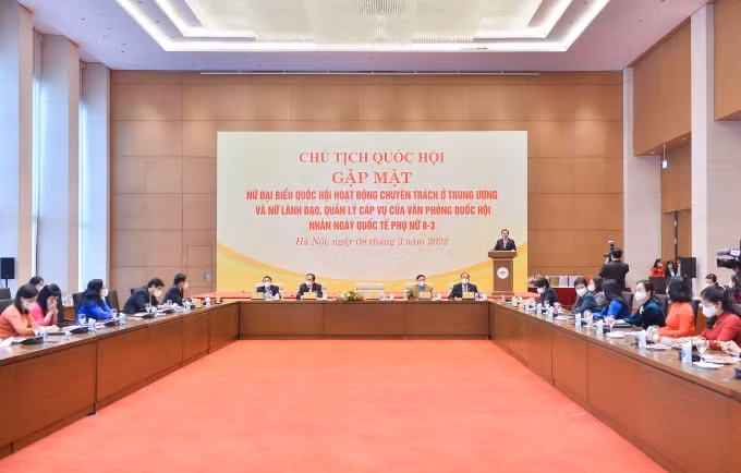 tang cuong su tham gia cua phu nu trong moi linh vuc cua dat nuoc hinh 2
