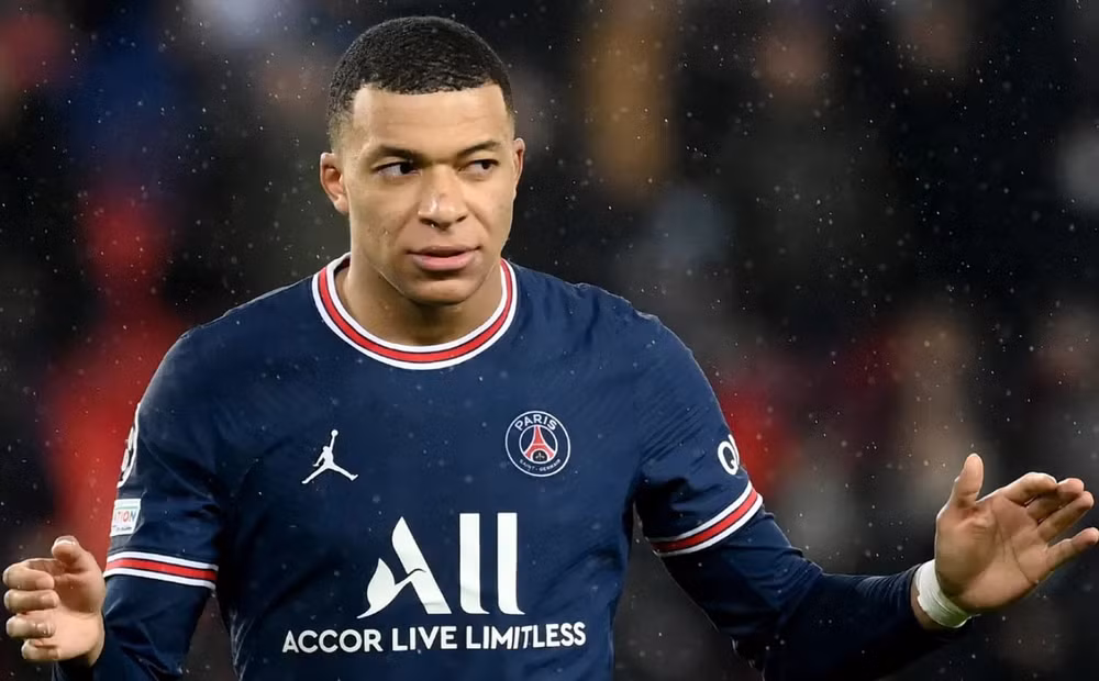 giam doc psg noi gi ve ban hop dong tri gia 200 trieu euro voi mbappe hinh 1