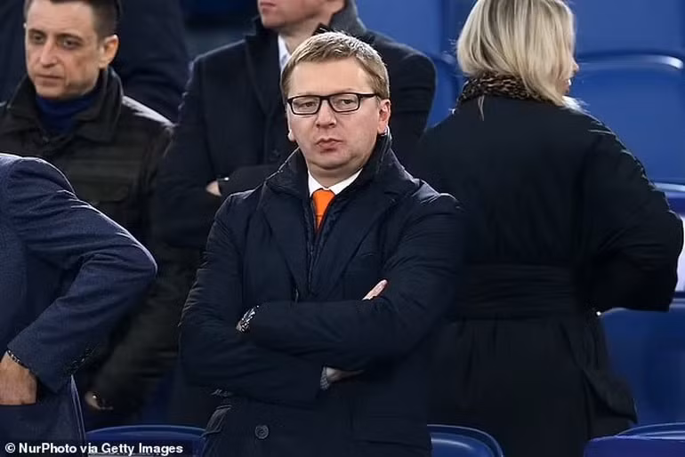 hlv cau lac bo shakhtar donetsk o ukraine mat mang vi giao tranh hinh 1