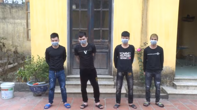bat nhom doi tuong chuyen trom cap tai cac truong tieu hoc hinh 1
