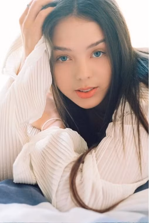 nhan sac xinh nhu bup be cua ban gai thu mon quoc dan bui tien dung hinh 6