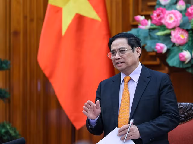 kiem tra xac dinh ro trach nhiem cua chu tich ubnd tinh trong viec thuc hien 25 dich vu cong thiet yeu hinh 2