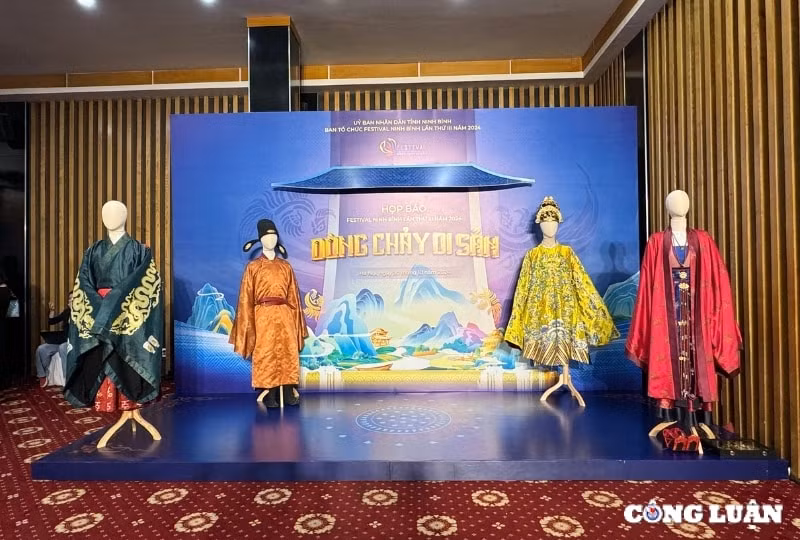 festival ninh binh 2024 dong chay di san mo ra the gioi co trang song dong hinh 2