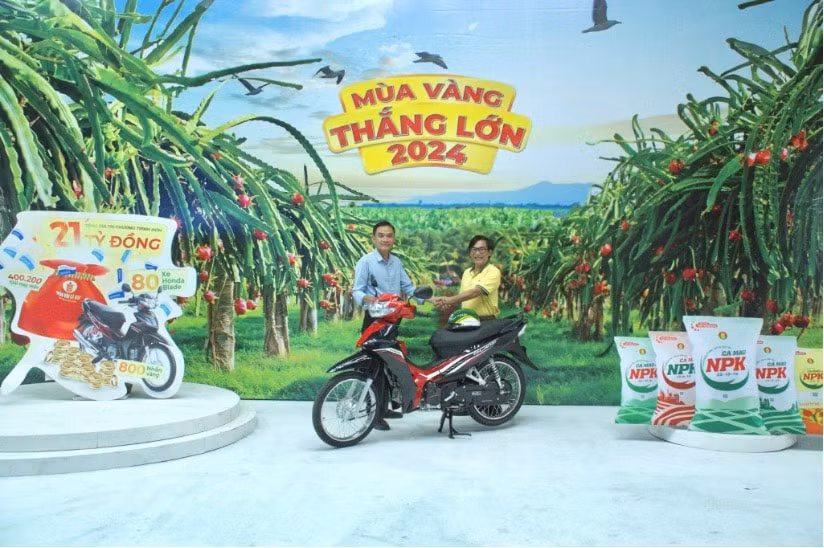 nha nong hanh phuc don mua vang thang lon hinh 1