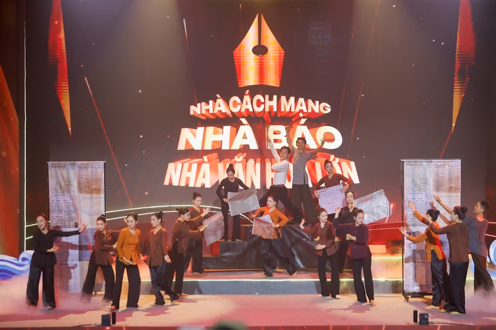 Chương trình nghệ thuật chính luận 