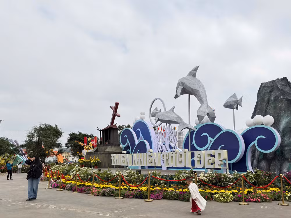 1-quang-ninh-hut-khach-9-ngay-nghi-tet-binh-ngo.jpg