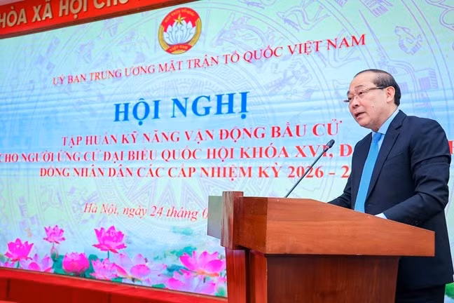 Phó Chủ tịch Hoàng Công Thủy phát biểu khai mạc Hội nghị. Ảnh: mattran.org.vn