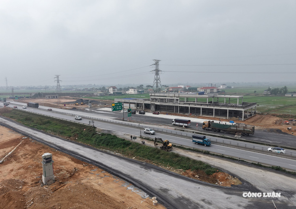 Nâng cao chất lượng khai thác, bảo đảm an toàn và xây dựng chính sách thu phí phù hợp sẽ góp phần phát huy hiệu quả các tuyến cao tốc. dji_20260211094333_0937_d.jpg