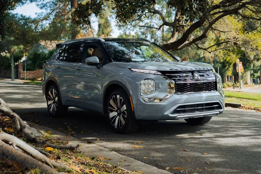 Mitsubishi Outlander thế hệ mới sắp trở lại Việt Nam