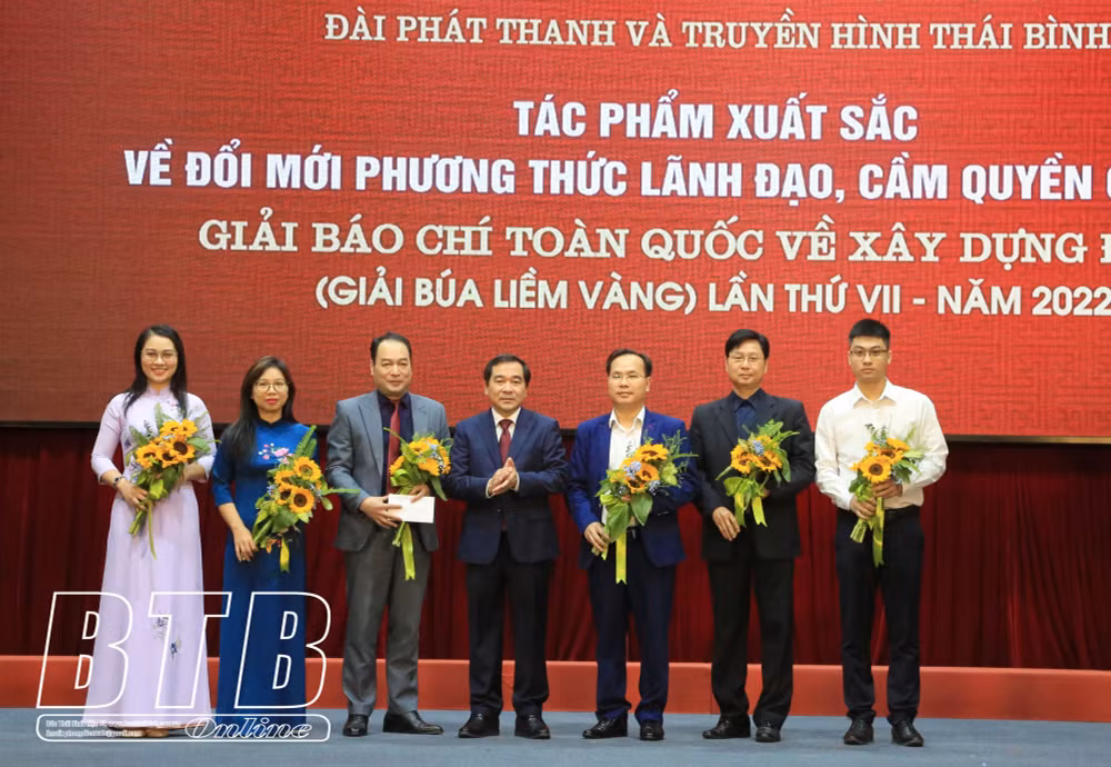 thai binh trien khai giai bao chi toan quoc ve xay dung dang lan thu viii hinh 1