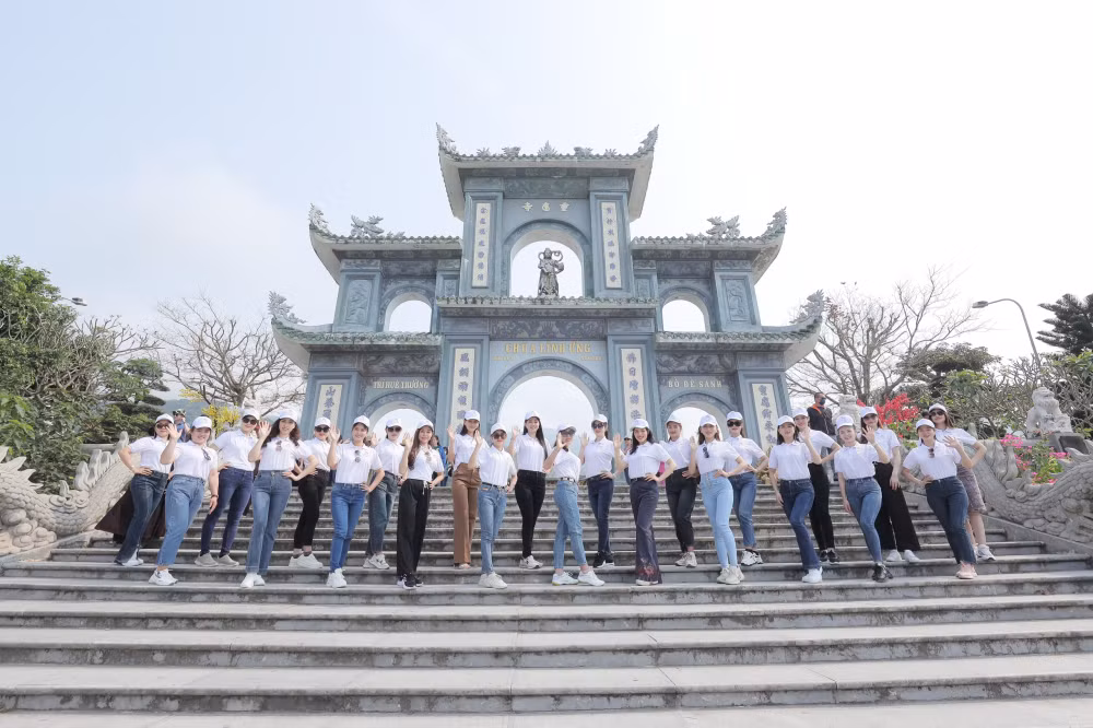 cho khoanh khac toa sang cuoc thi hoa hau doanh nhan dong nam a 2023 o da nang hinh 1