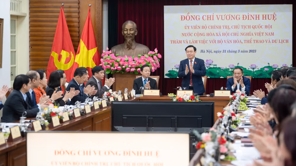 the hien ro ket noi giua chuyen doi so doi moi sang tao voi gia tri van hoa va con nguoi hinh 2