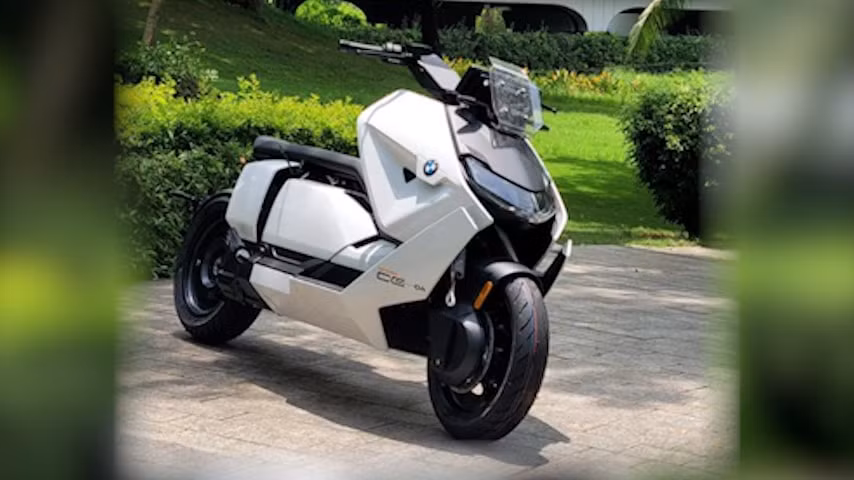 bmw ce04 cap ben thi truong viet nam hinh 5