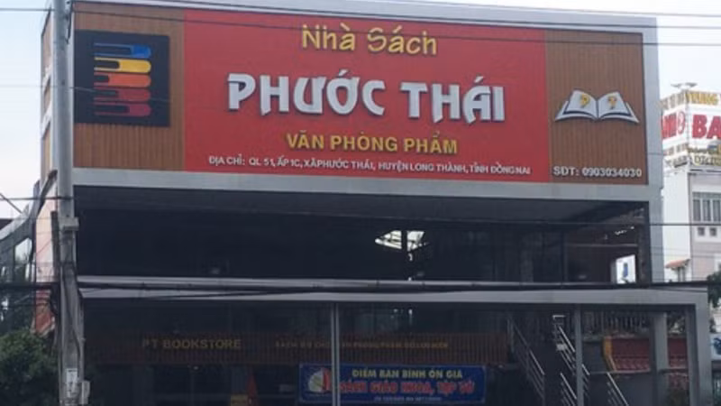 truy bat doi tuong dung sung khong che nhan vien nha sach cuop tai san hinh 1