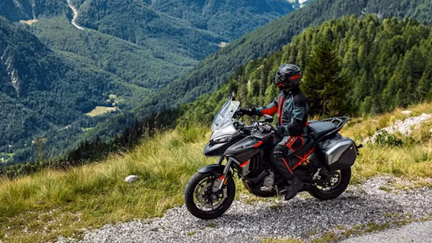 gioi thieu chiec ducati multistrada v4 s grand tour 2024 vua xuat xuong hinh 1