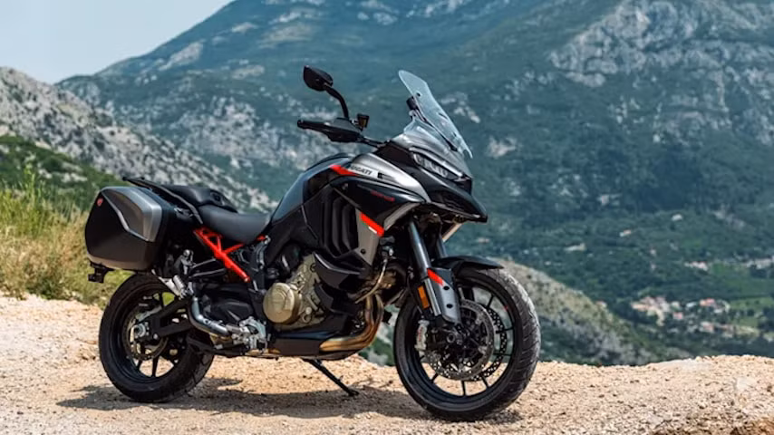 gioi thieu chiec ducati multistrada v4 s grand tour 2024 vua xuat xuong hinh 3
