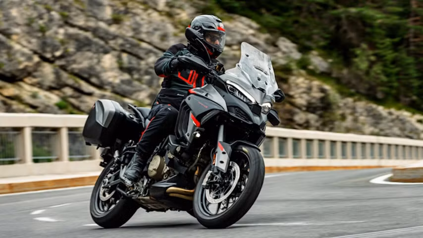 gioi thieu chiec ducati multistrada v4 s grand tour 2024 vua xuat xuong hinh 7