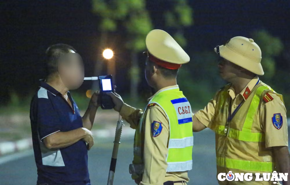 hang loat can bo cong chuc vi pham nong do con hinh 1