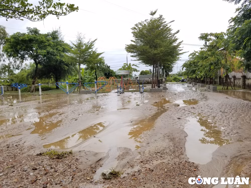 da nang bun dat tu cum cong nghiep cam le tran vao khu dan cu hinh 9