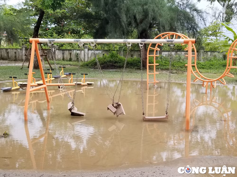 da nang bun dat tu cum cong nghiep cam le tran vao khu dan cu hinh 4