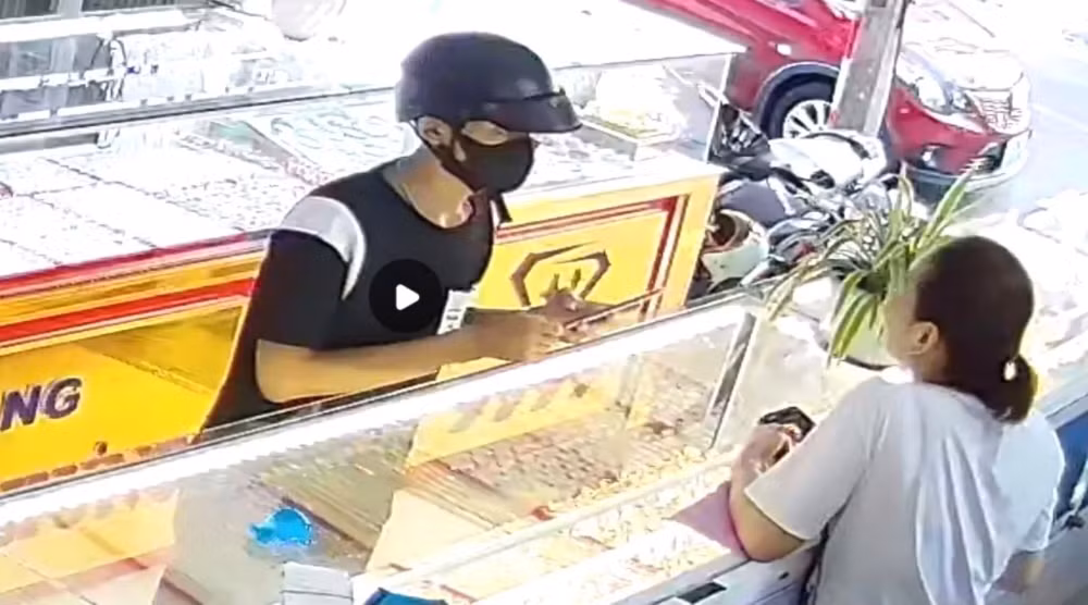 bat thanh nien 18 tuoi cuop tiem vang o da nang hinh 1